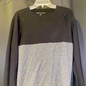 American Eagle men’s small sweater